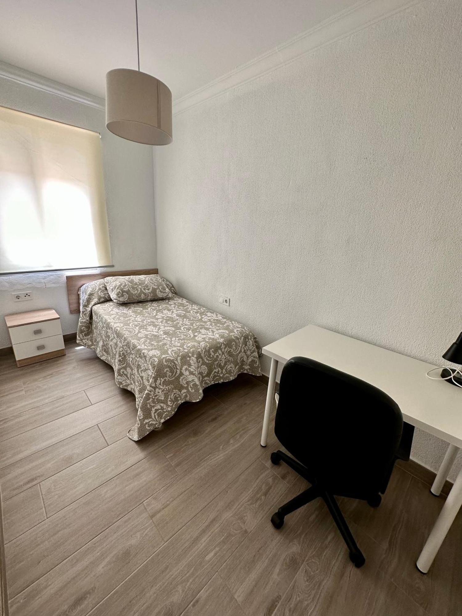 Precioso Apartamento 3 Dormitorios, Aire Acondicionado Menos 10 Min A Pie Feria Jerez De La Frontera Zewnętrze zdjęcie